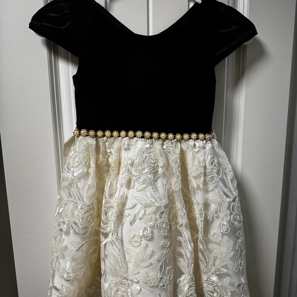 Girls dress size 5 Jessica Simpson - Picture 1 of 3